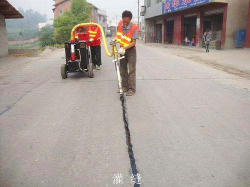 道路沥青灌缝胶